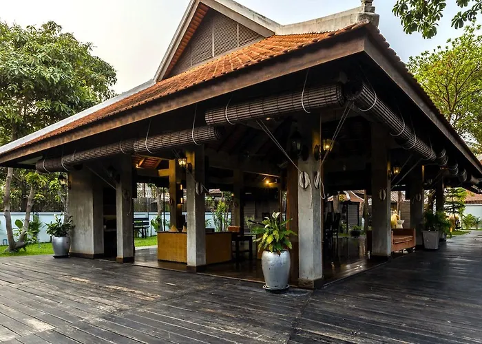 Sok By Angkor Willa *